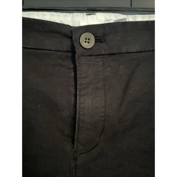 Old Navy 5" Chino Flat Front Shorts Women's Size 16‎ Black - Picture 2 of 9